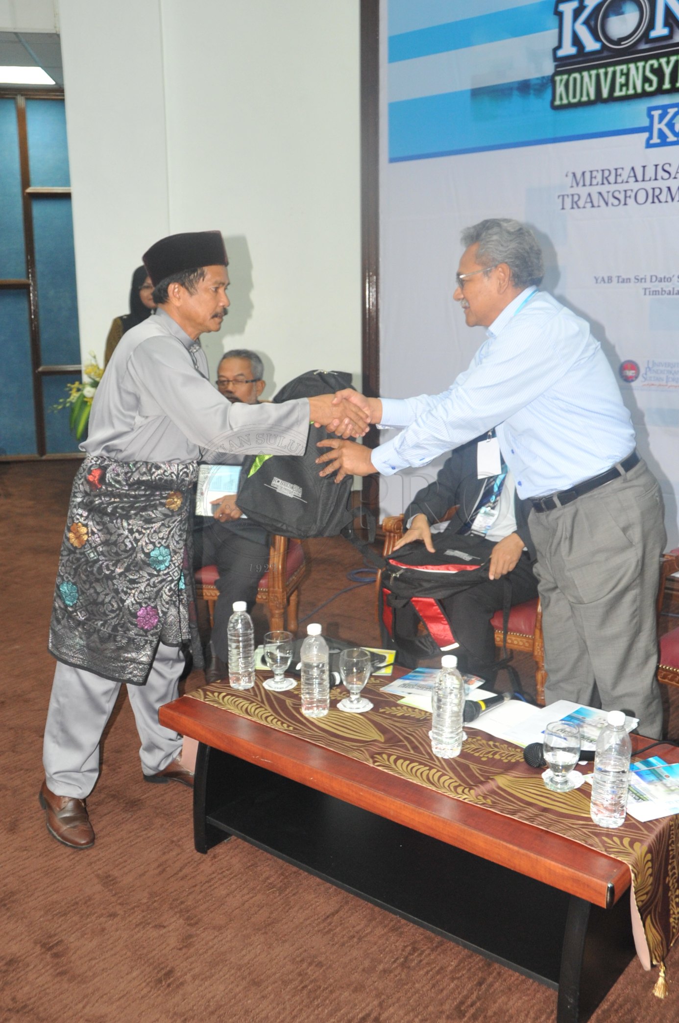 PRO 14 28 KONPEN PRO 7258